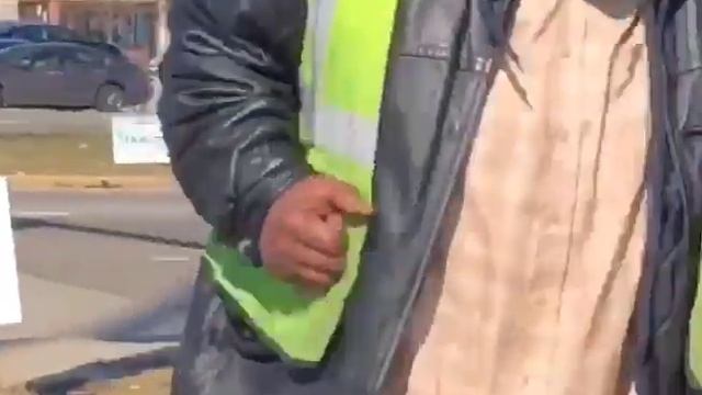 CATCHING A CRACKHEAD, MUST SEE?!!! смотреть онлайн