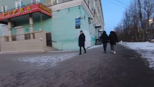 Мурманск. Вверх по ул. Книповича смотреть онлайн