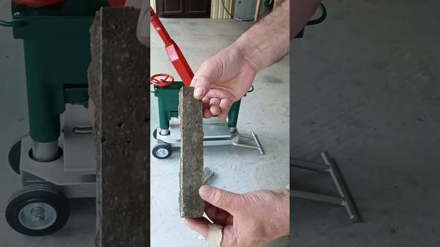 Режем брусчатку без пыли и без электричества,. Работа самодельного станка смотреть онлайн