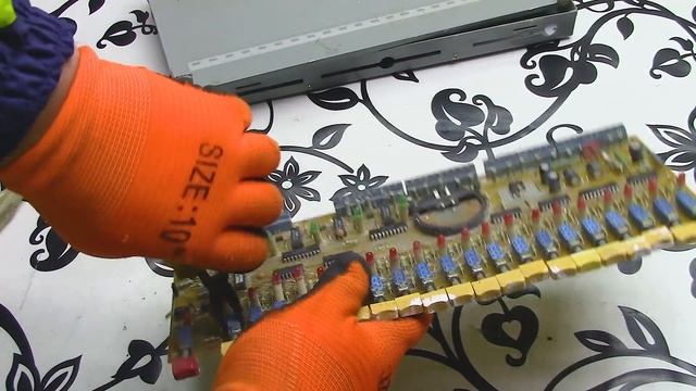 Что внутри охранной/пожарной сигнализации? смотреть онлайн