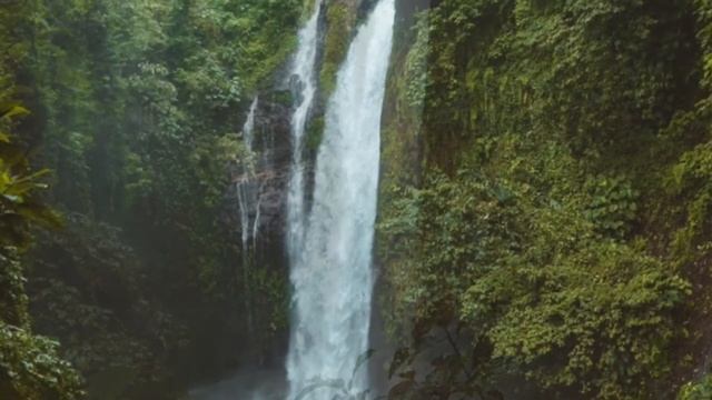 Deep relaxing OM SHANTI OM meditation for 5 minutes смотреть онлайн