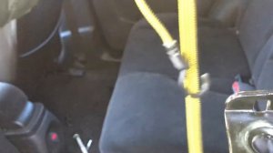 Снятие сидений в Hyundai Tucson 08