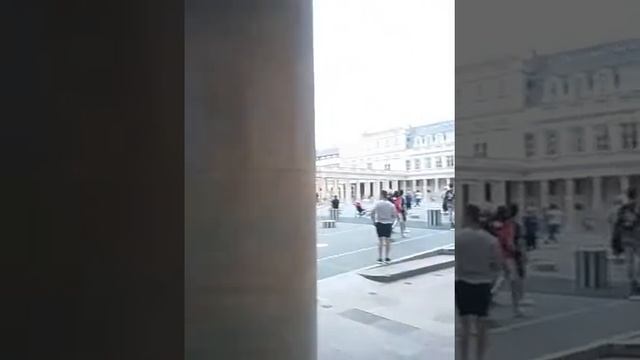 Париж. Від Лувра до Пале-Руаяль. смотреть онлайн