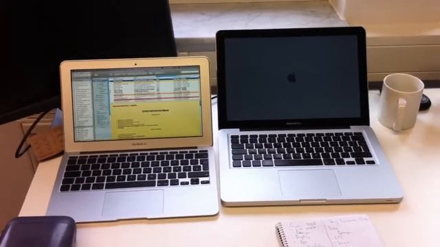 Boot Time MacBook Air 11,6 vs. Pro 13 смотреть онлайн