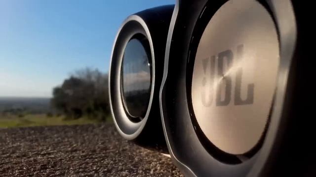 Jbl charge 3 & Pulse 3 bass test Perfect focus [connect+] смотреть онлайн