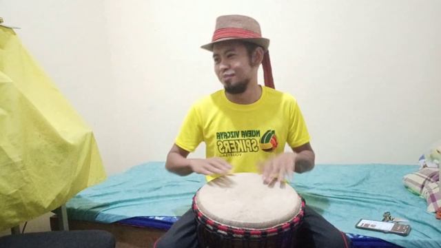 MEMORIES- DJEMBE BEAT (MAROON 5) Jamming with Chocolate Factory Reggae Version смотреть онлайн