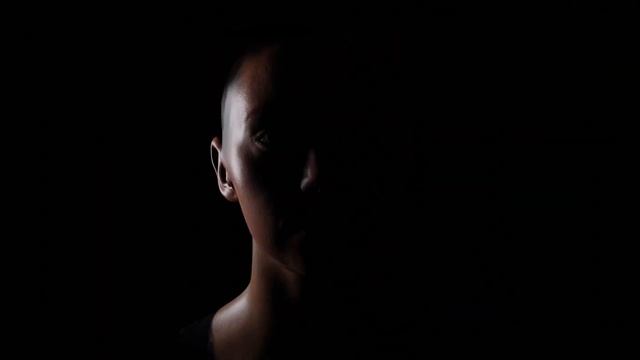 Photo-Realistic Skin Texturing and Real-Time animation in Blender 2.80 EEVEE. смотреть онлайн