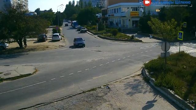 Перекрёсток в Щёлкино, 06.10.2015 - time-lapse с камеры 2 смотреть онлайн