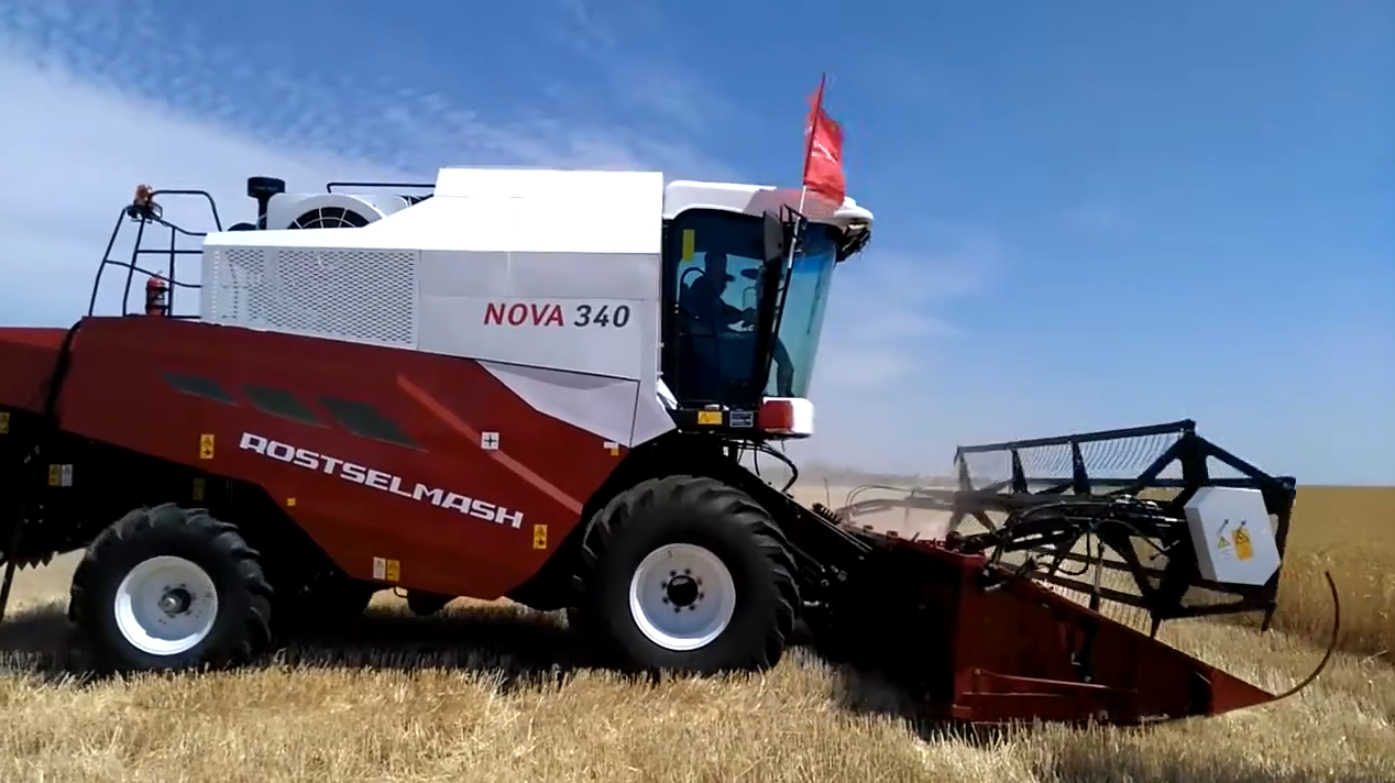 Зерноуборочный комбайн RSM NOVA 340 смотреть онлайн