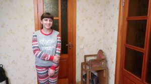 VLOG// Примерка подарков Деда Мороза и Снегурочки от Vredina Life (Костя и Лена).