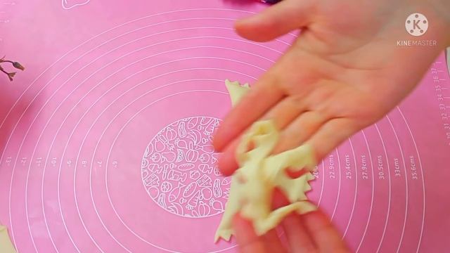 ВЫ ПРОСИЛИ ЭТОТ РЕЦЕПТ! ТЕСТО НА ЧЕБУРЕКИ НУЖНО ГОТОВИТЬ ТАК! смотреть онлайн