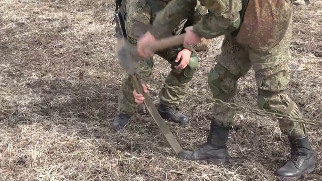 Тренировка военных связистов