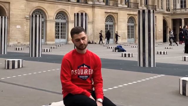 Необычный бар в Париже, где выбирают коктейль через текстуру в меню смотреть онлайн
