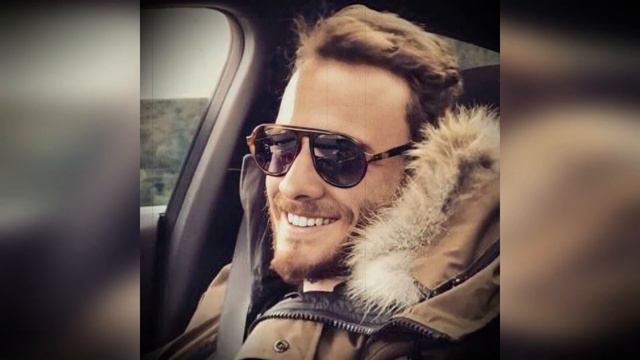 Kerem Bürsin consoló a Serenay Sarıkaya en su doloroso día. смотреть онлайн