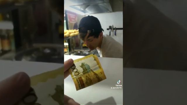 казахи щедрые люди или нет 😱😱😱🇰🇿 социальный эксперимент смотреть онлайн