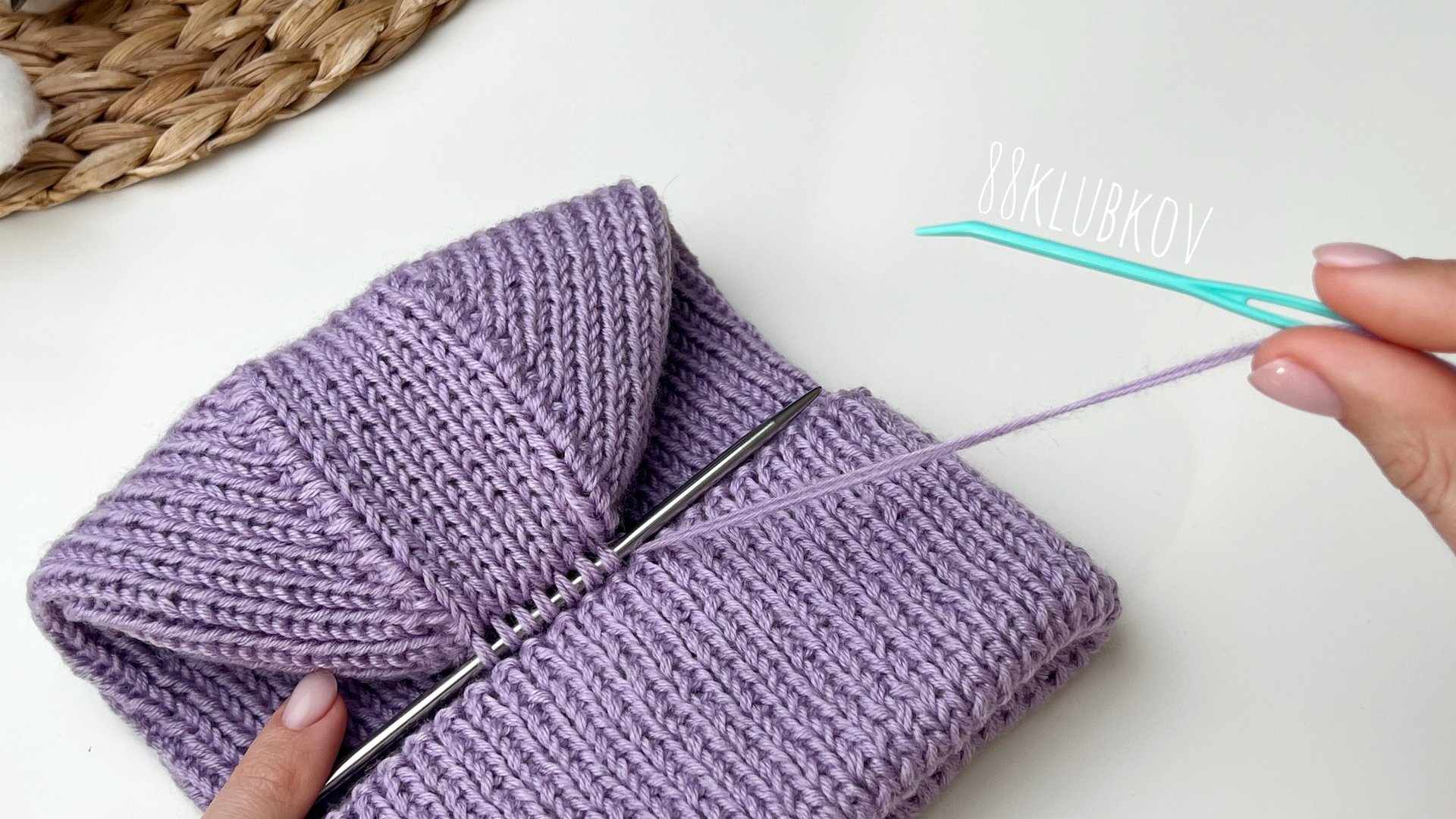 Любимая модель детей и взрослых. Эта макушка пойдет всем. Шапка спицами для для новичка и профи. смотреть онлайн