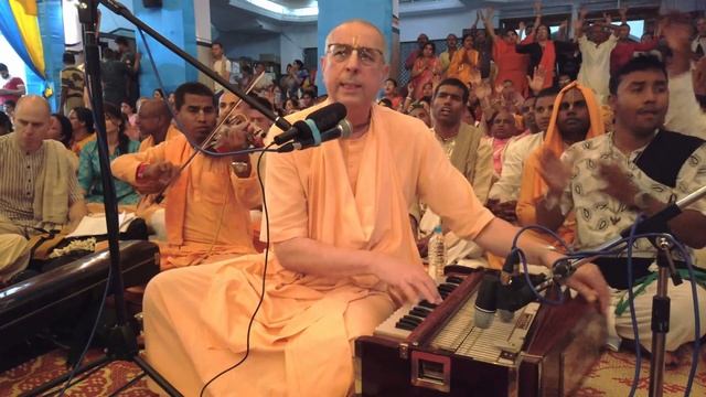March 20, 2019 - Mayapura - Evening Kirtan in Panca Tattva Temple смотреть онлайн
