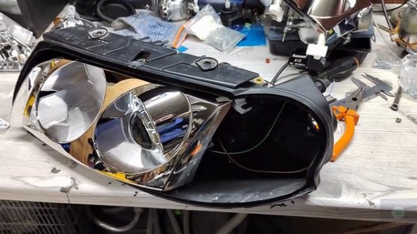 VW Passat B5+ меняем галоген на Bi LED +ДХО