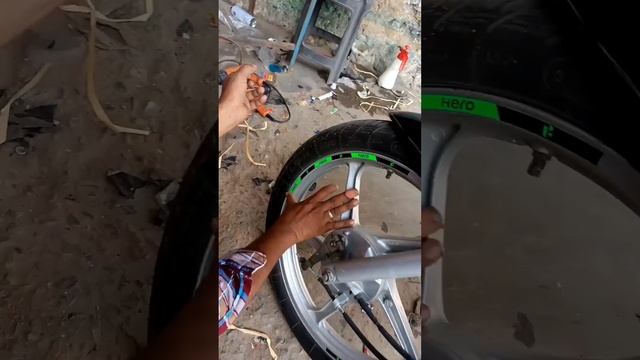 hf deluxe bike me alloy wheel sticker смотреть онлайн