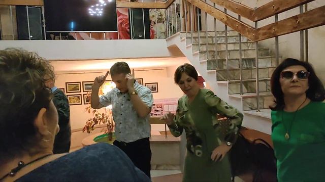 А музыка играет громко... 25.11.23