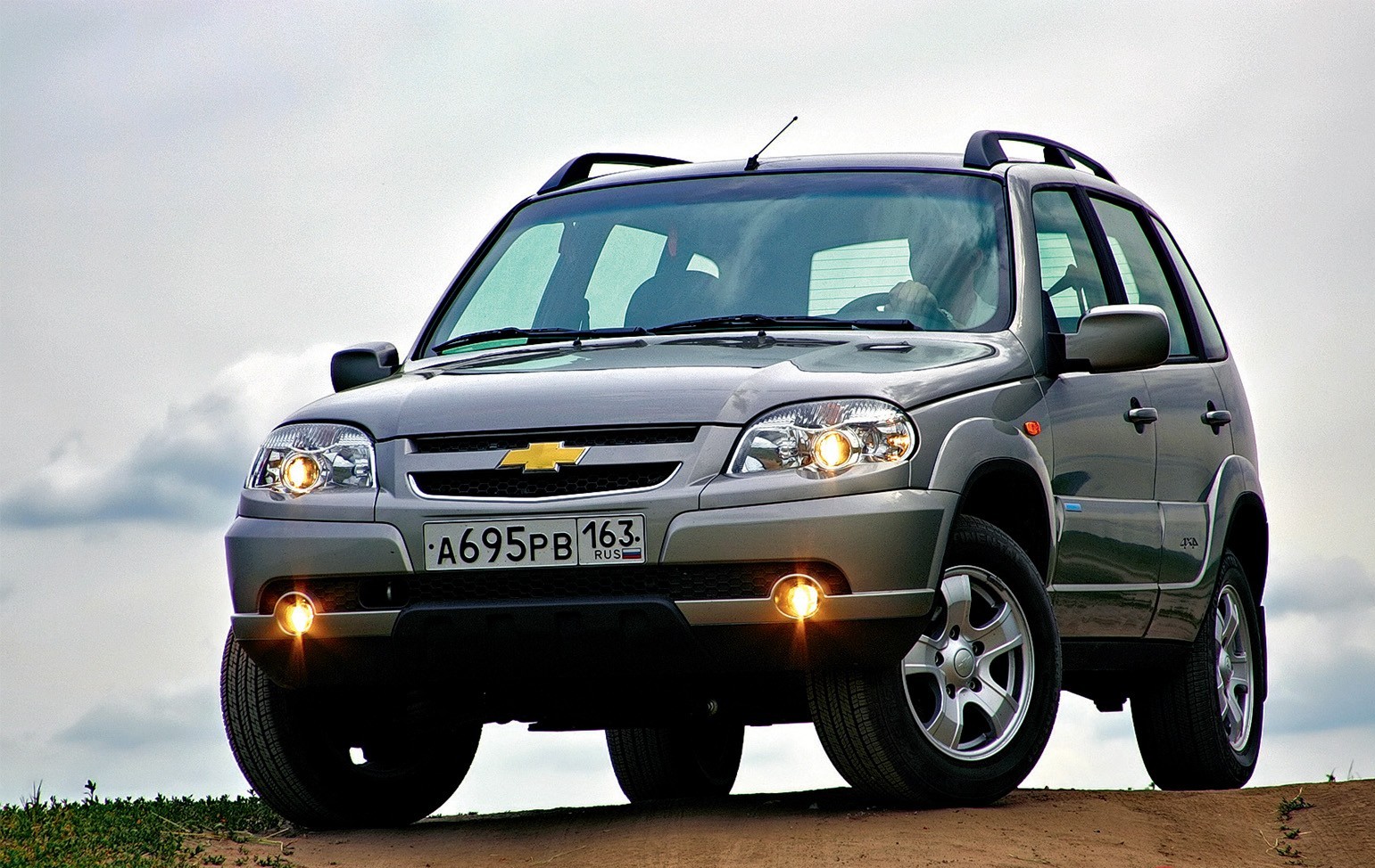 Chevroiet Niva АНТИКОР ДНИЩА, АРОК, ДВЕРЕЙ и скрытых полостей. смотреть онлайн