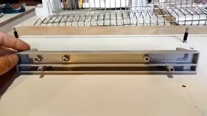 Посудосушитель для тарелок VIBO ROUND. Установка в шкаф