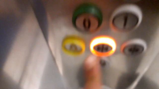 Kone Ecodisc Lift at the Travelodge Hotel, Academy Street, Inverness смотреть онлайн