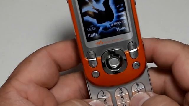 Sony Ericsson W550i оригинал из Германии смотреть онлайн