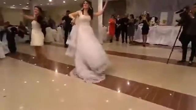 На Свадьбе смотреть онлайн