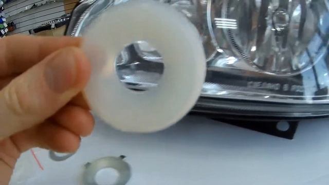 Линзы в фары биксенон 2.5 дюйма ангельские глазки