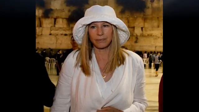 Барбра Страйзанд поет Гимн Израиля. Тель Авив 22.06.2013 "ברברה סטרסנד שרה "התיקווה смотреть онлайн