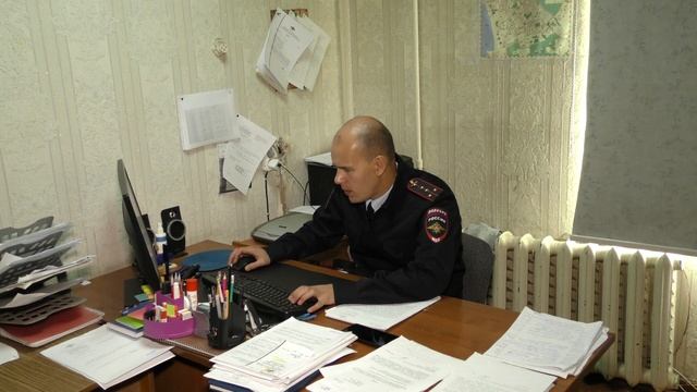 Служба участковых - это ведущая служба в деятельности всей полиции смотреть онлайн