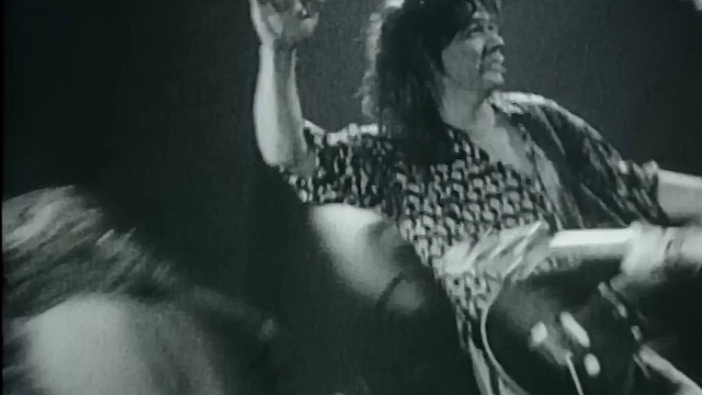 Van Halen - Runaround [1991] смотреть онлайн
