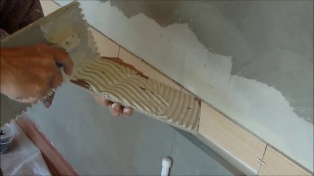 Облицовка плиткой Kerama Marazzi фартука в летней кухне. смотреть онлайн