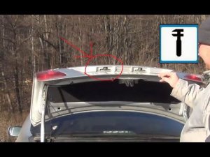 Замена лампы (W3W) подсветки номера в TOYOTA - Corolla E150