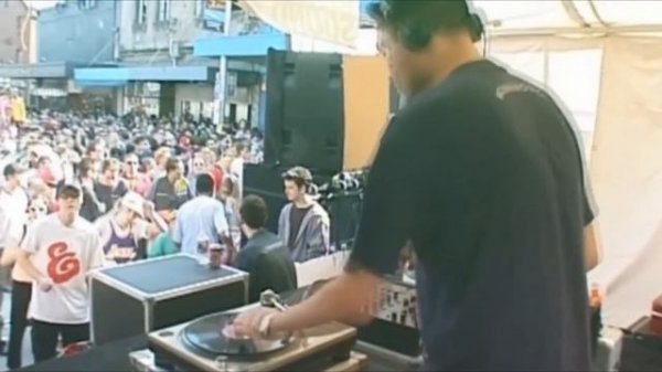 Что такое Рейв?