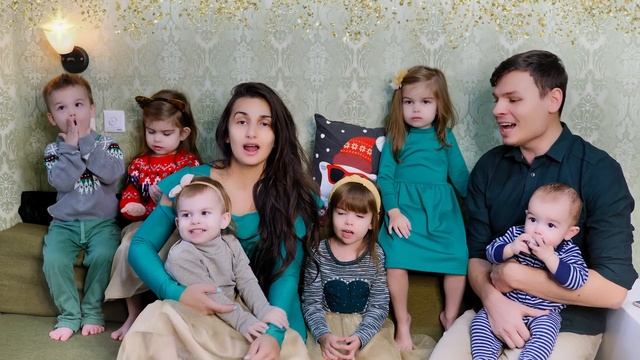 В светлый миг Христова рожденья ? || Одна из лучших Рождественских Песен ? смотреть онлайн