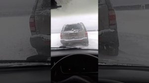 Тойота Дуэт в снежной каше.