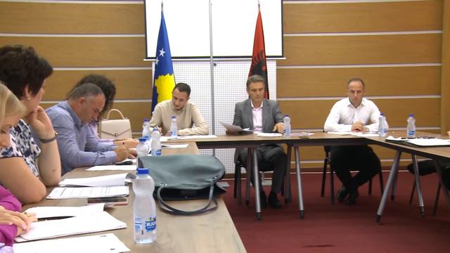 U mbajt mbledhja e gjashtë e komitetit për politikë dhe financa смотреть онлайн