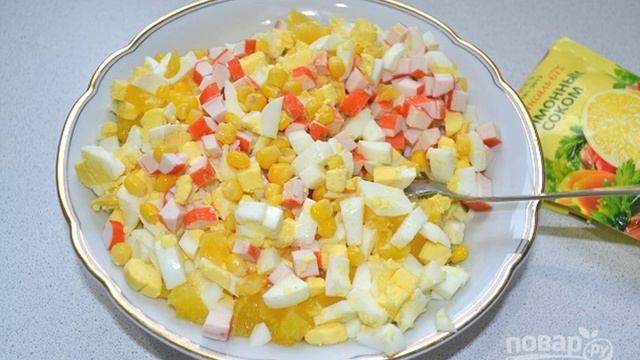 Крабовый салат Королевский с апельсином смотреть онлайн