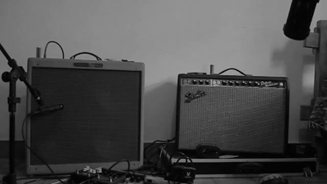 Fender 65 Deluxe Reverb RI vs Fender 59 Bassman LTD смотреть онлайн