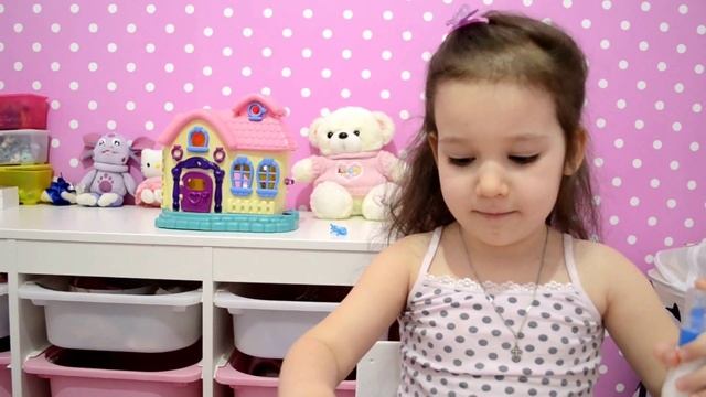 DIY Подарок своими руками. Творчество для детей. Делаем пушистую кошечку смотреть онлайн