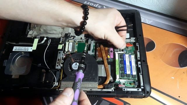 ASUS K50L полная разборка смотреть онлайн