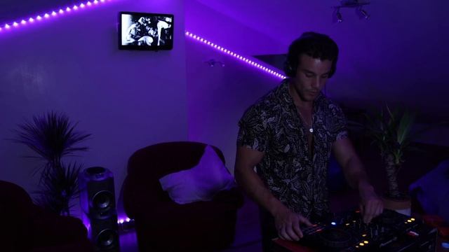Marco Prezas Live Set (House, Tech House, Techno, funky & groovy organic house)#4 смотреть онлайн