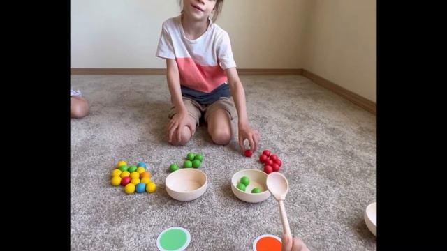 НАША ПЕРВАЯ ИГРУШКА В АМЕРИКЕ // Коррекционное занятие с 1 игрой смотреть онлайн