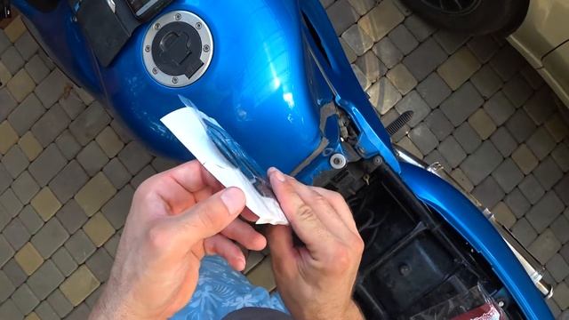 Посылка с AliExpress, защитная наклейка на бензобак мотоцикла смотреть онлайн