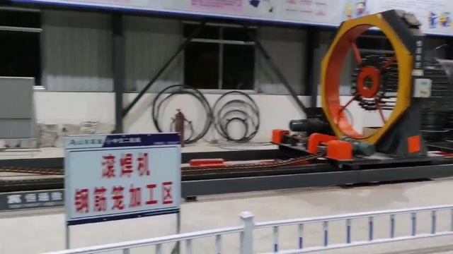 Демонтрация работы станка для сварки буронабивных свай смотреть онлайн