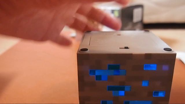 Minecraft Light Up Diamond & Redstone Ore | Unboxing & Montage! смотреть онлайн