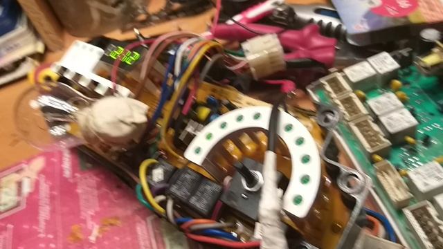 Простой ремонт БП стиралки (взорванный конденсатор) смотреть онлайн