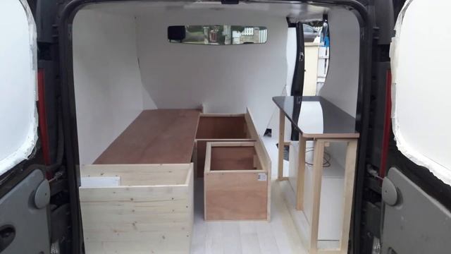 DIY aménagement Renault Trafic / DIY campervan Renault Trafic смотреть онлайн
